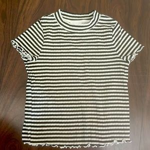 Cat and Jack girls tee. Excellent condition! Medium